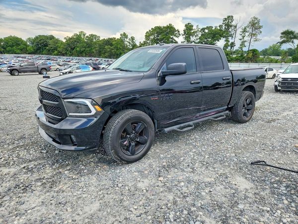 2015 RAM 1500 ST