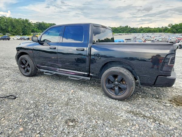 2015 RAM 1500 ST