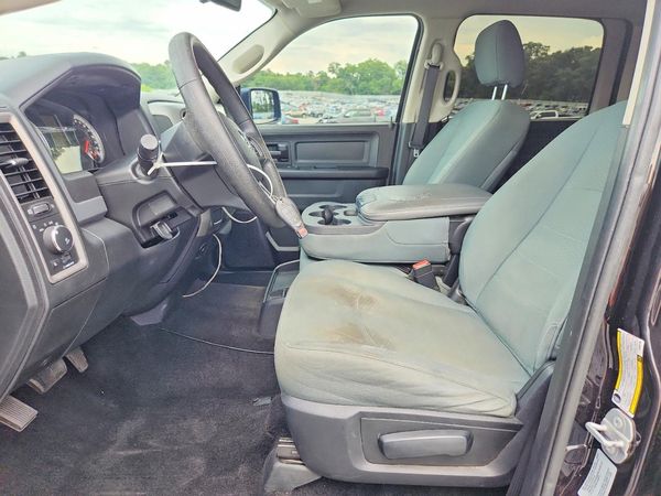 2015 RAM 1500 ST