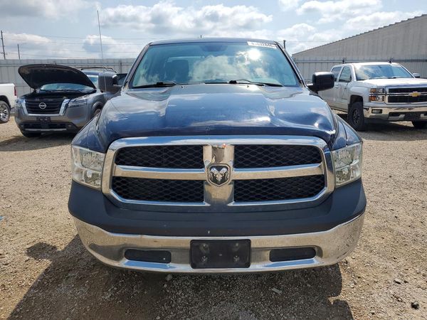 2015 RAM 1500 ST
