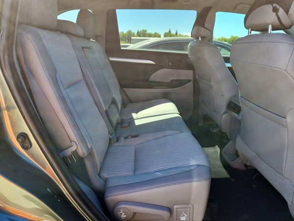 2016 TOYOTA HIGHLANDER Base/Hybrid