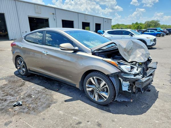 2015 HYUNDAI ELANTRA GLS(Middle)
