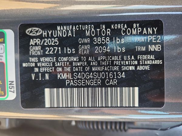 2025 HYUNDAI ELANTRA SEL Convenience
