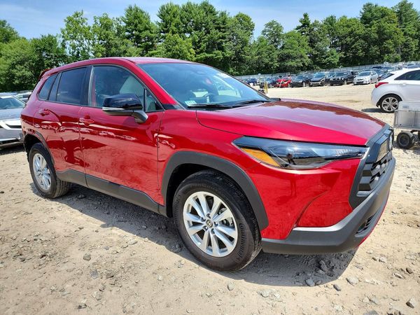 2026 TOYOTA COROLLA CROSS LE