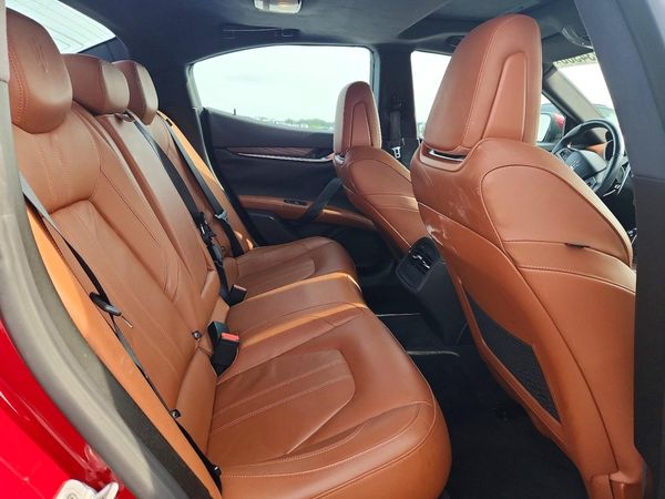 2017 MASERATI GHIBLI Sport