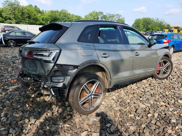 2024 AUDI Q5 E