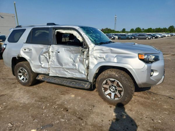 2017 TOYOTA 4RUNNER