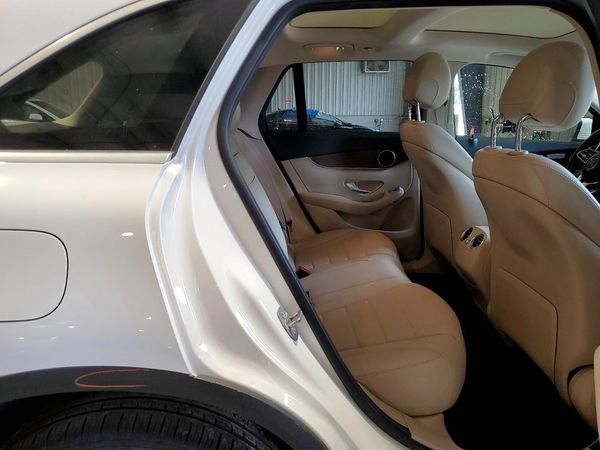 2021 MERCEDES-BENZ GLC GLC300-4M