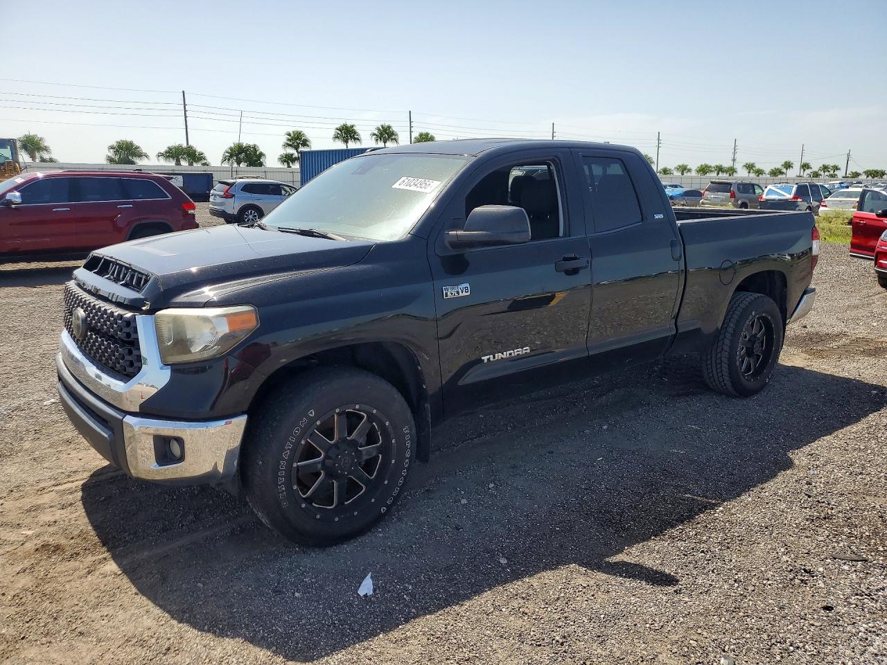 2018 TOYOTA TUNDRA SR/SR5 — Front 3/4