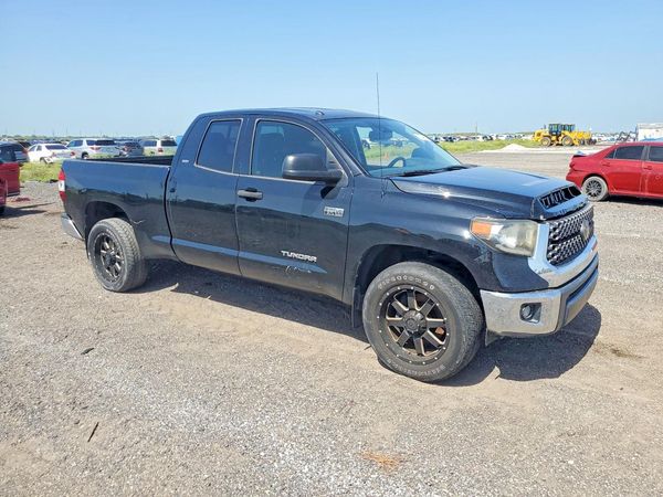 2018 TOYOTA TUNDRA SR/SR5 — Passenger 3/4