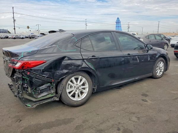 2025 TOYOTA CAMRY