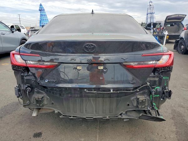 2025 TOYOTA CAMRY