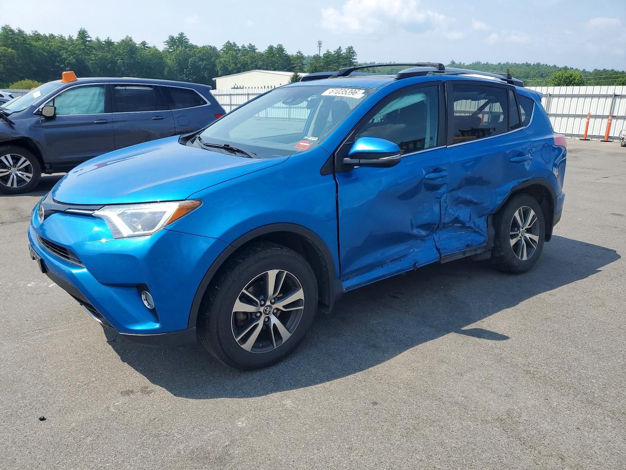 2017 TOYOTA RAV4 XLE