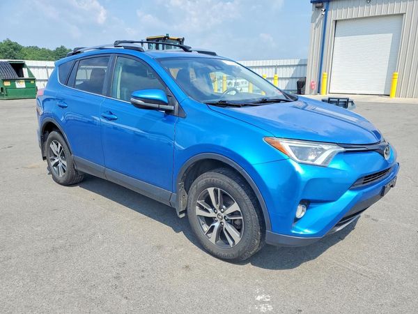 2017 TOYOTA RAV4 XLE
