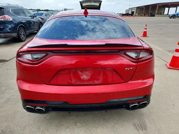 2020 KIA STINGER GT2