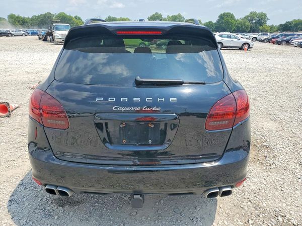 2014 PORSCHE CAYENNE Turbo