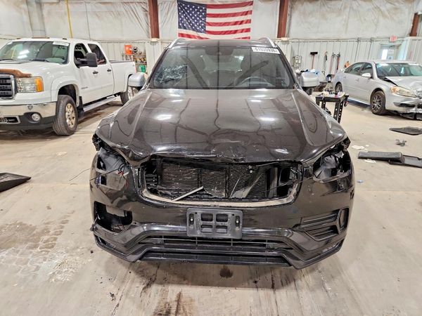2019 VOLVO XC90 R-Design