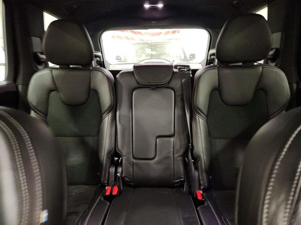 2019 VOLVO XC90 R-Design