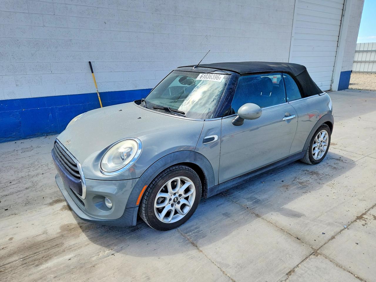 2016 MINI COOPER