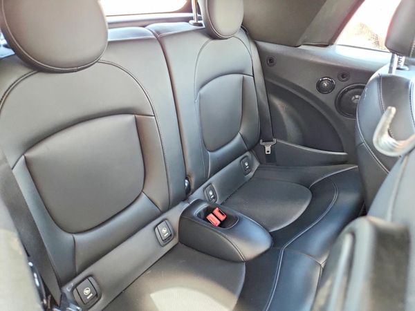 2016 MINI COOPER