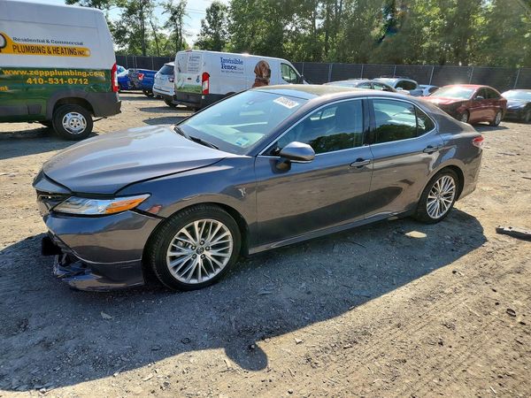 2019 TOYOTA CAMRY