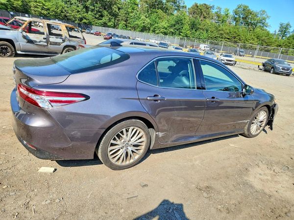 2019 TOYOTA CAMRY