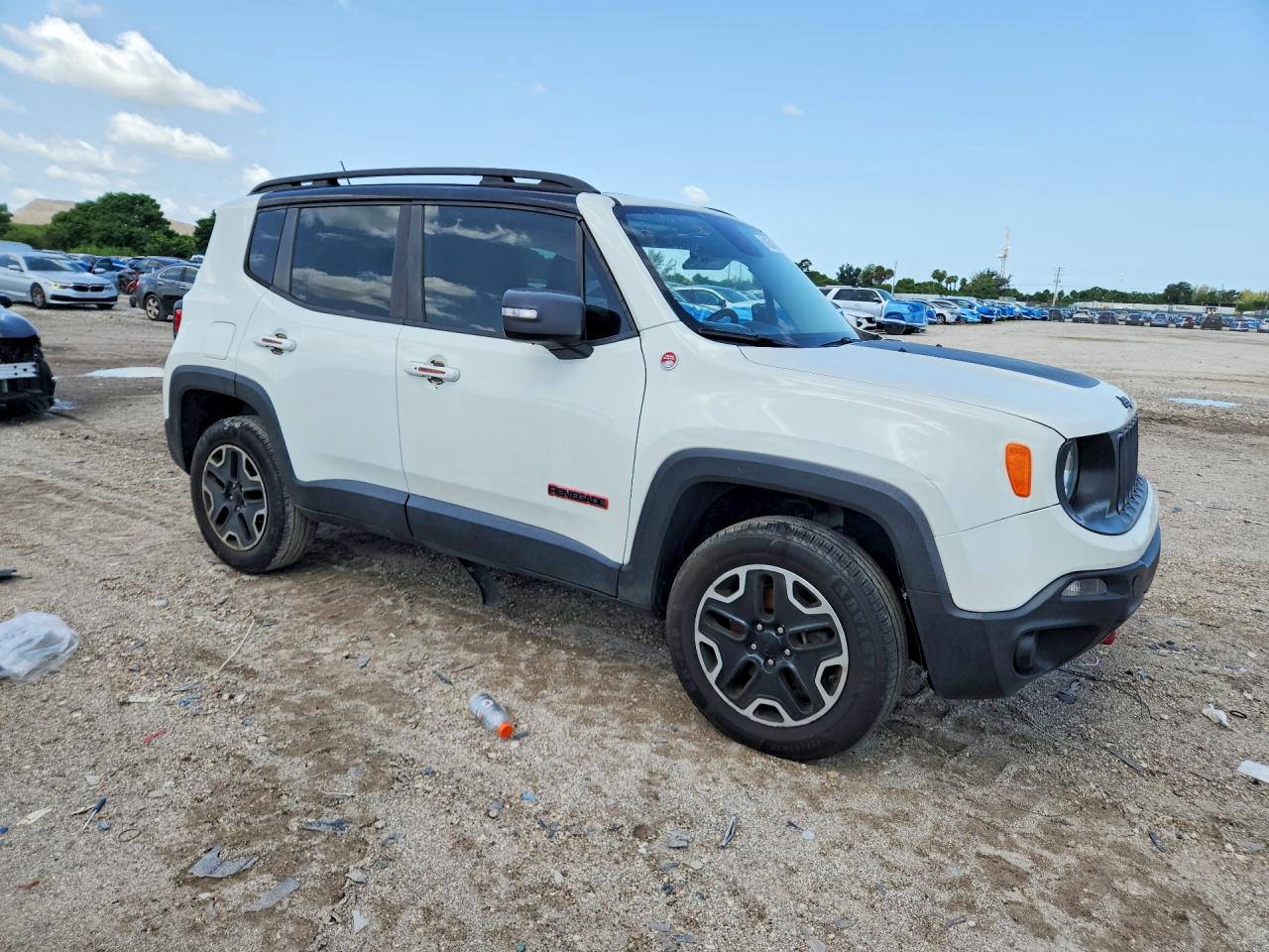 2016 JEEP RENEGADE TRAILHAWK 4X4