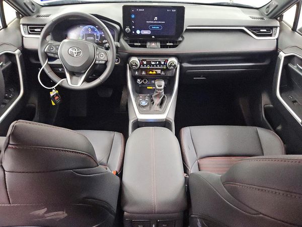 2025 TOYOTA RAV4 XSE