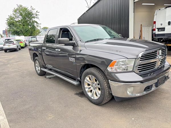 2015 RAM 1500 SLT