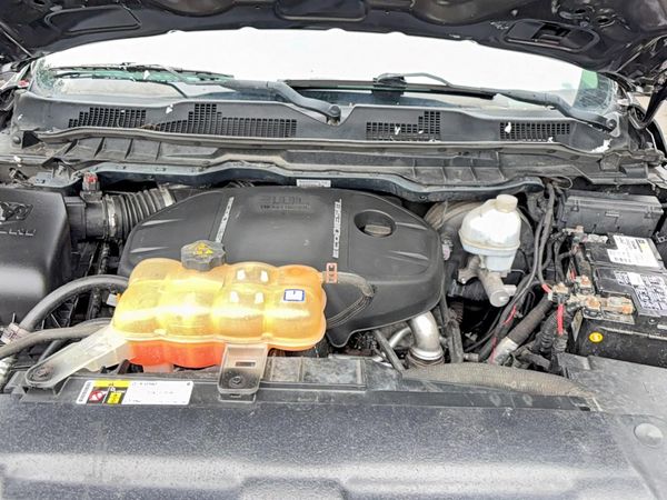 2015 RAM 1500 SLT