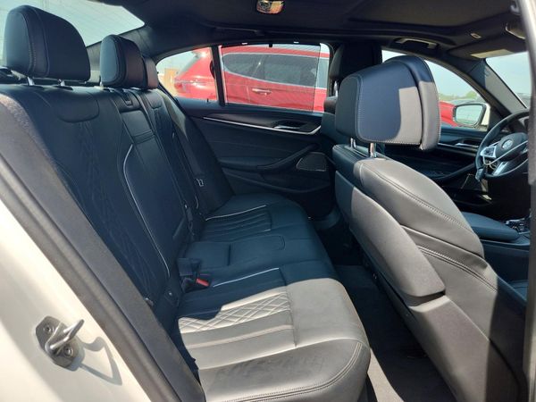 2022 BMW M550XI xDrive