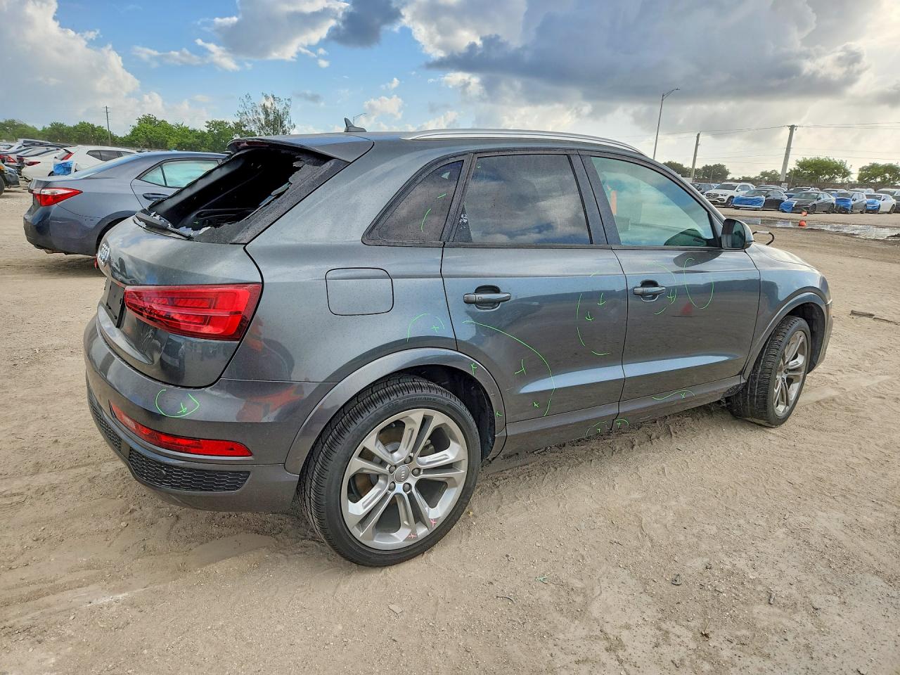 2018 AUDI Q3 Premium, Sport Premium