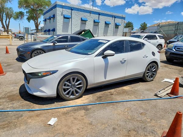 2019 MAZDA 3