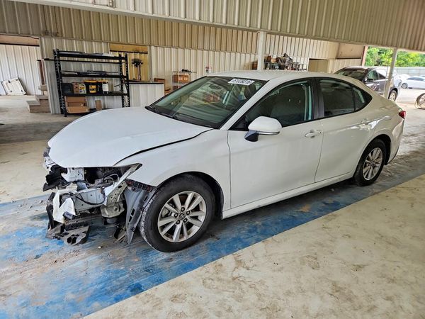 2025 TOYOTA CAMRY