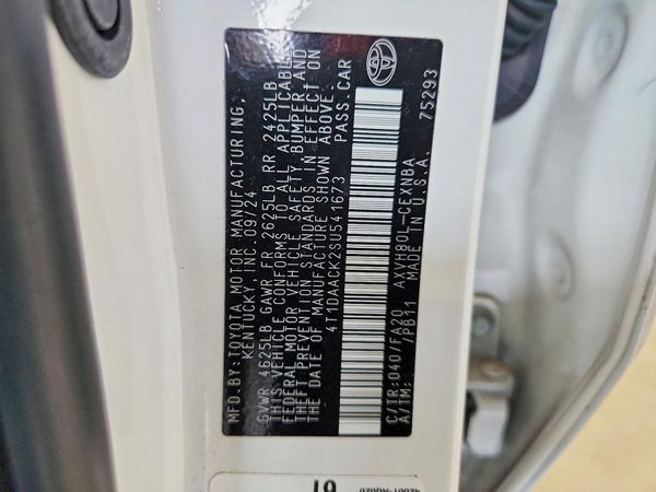 2025 TOYOTA CAMRY