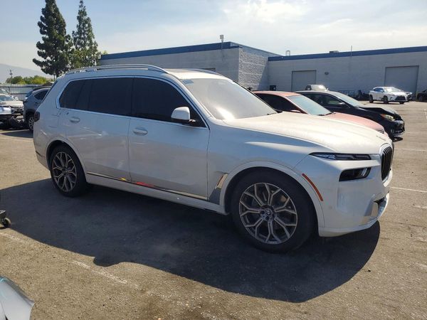 2023 BMW X7 xDrive40i
