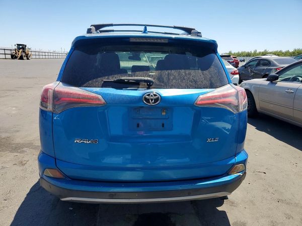 2017 TOYOTA RAV4 XLE