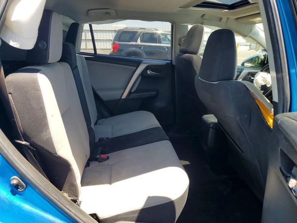 2017 TOYOTA RAV4 XLE
