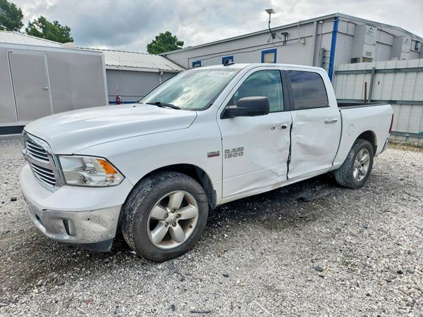 2016 RAM 1500 SLT REGULAR CAB