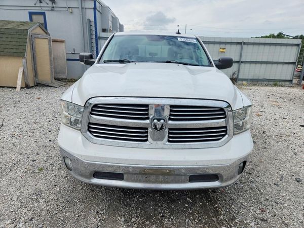 2016 RAM 1500 SLT REGULAR CAB