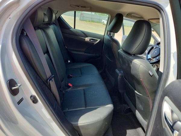 2012 LEXUS CT 200h