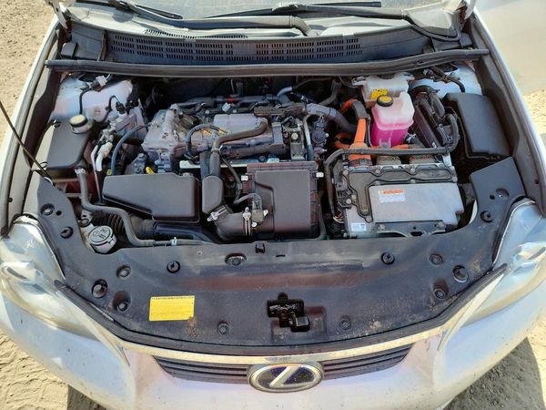 2012 LEXUS CT 200h