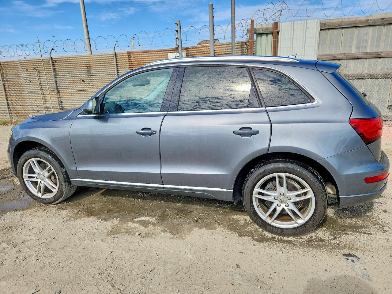 2016 AUDI Q5 quattro Premium Plus