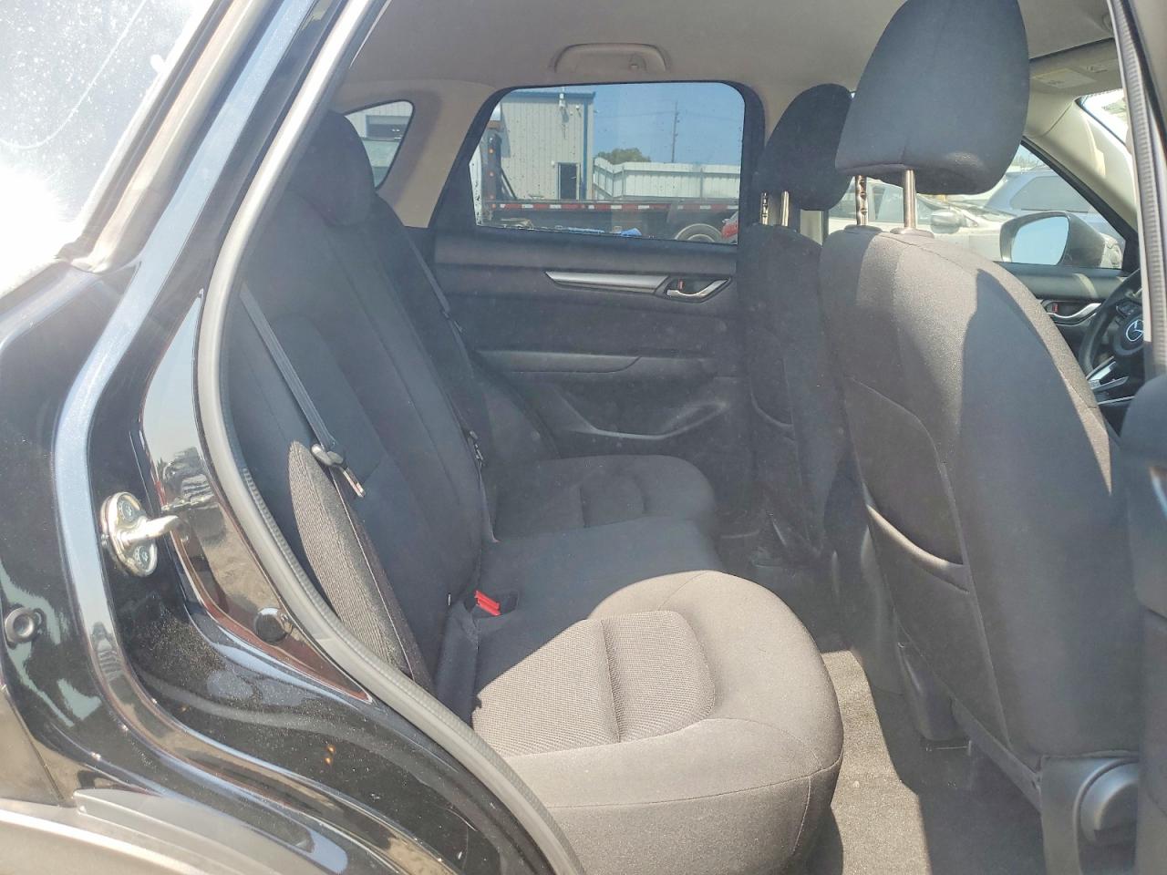 2017 MAZDA CX-5 Sport