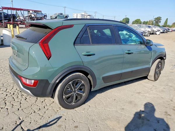 2025 KIA NIRO