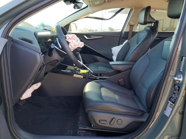 2025 KIA NIRO