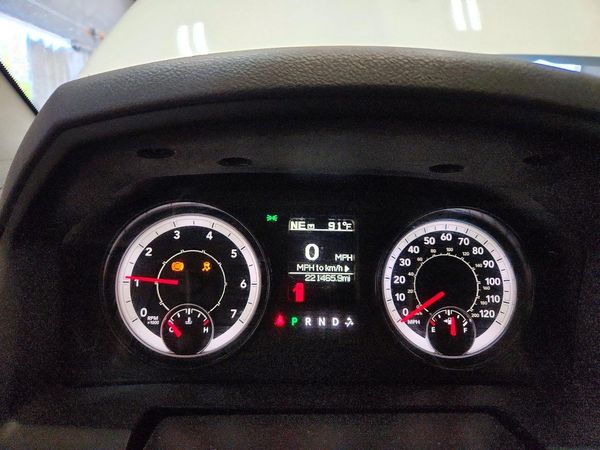 2016 RAM 1500 ST CREW CAB 4X4