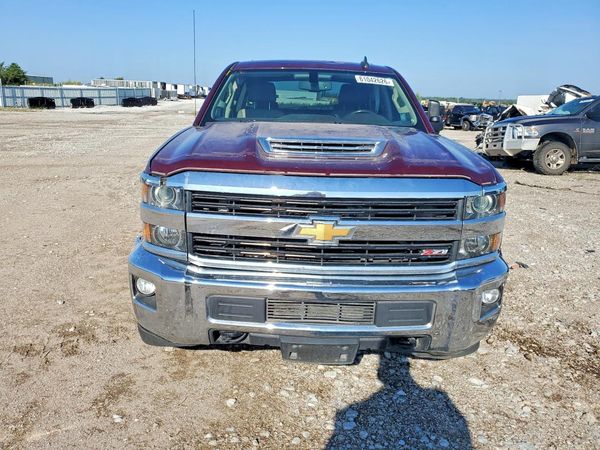 2017 CHEVROLET SILVERADO LT