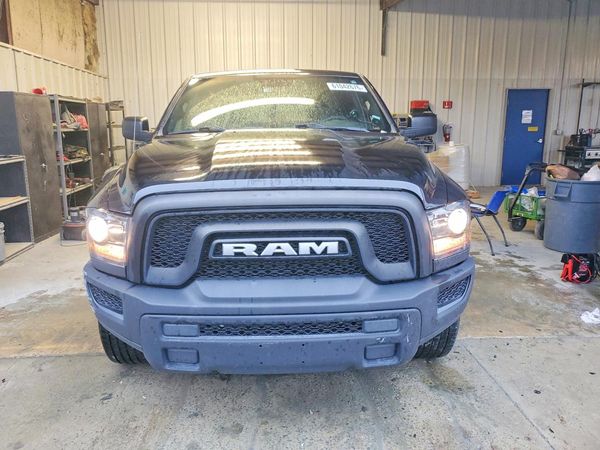 2024 RAM 1500 CLASSIC SLT / Warlock