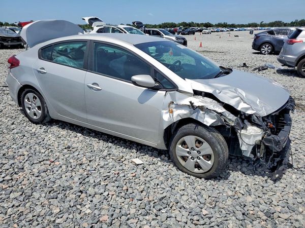 2017 KIA FORTE